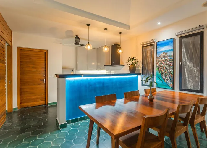 Family Style 3-bedroom Suite-near Pubstreet, Old Market By Baahu アパート