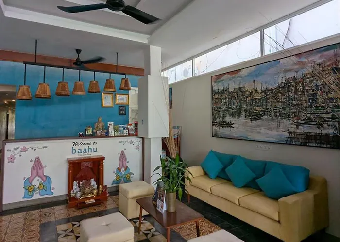 Family Style 3-bedroom Suite-near Pubstreet, Old Market By Baahu *