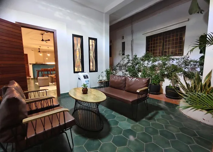 Family Style 3-bedroom Suite-near Pubstreet, Old Market By Baahu アパート シェムリアップ