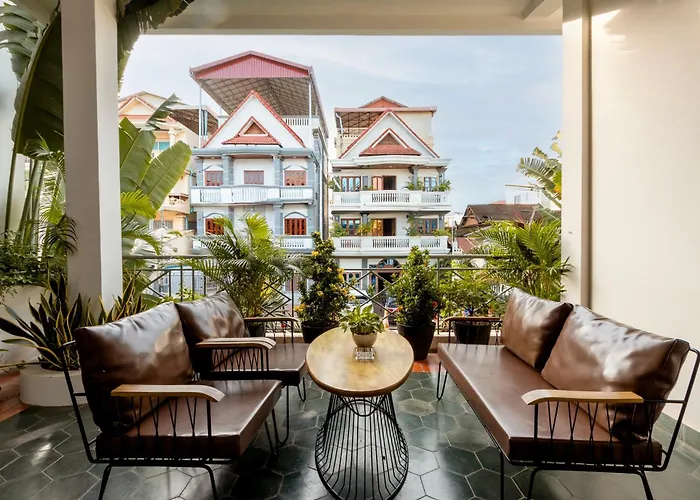 Family Style 3-bedroom Suite-near Pubstreet, Old Market By Baahu *