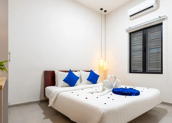 Family Style 3-bedroom Suite-near Pubstreet, Old Market By Baahu