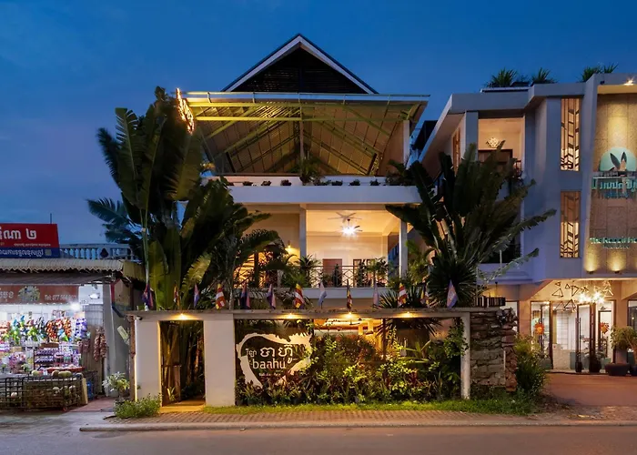 Family Style 3-bedroom Suite-near Pubstreet, Old Market By Baahu Siem Reap