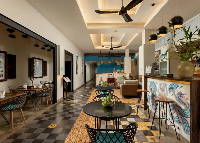 Family Style 3-bedroom Suite-near Pubstreet, Old Market By Baahu