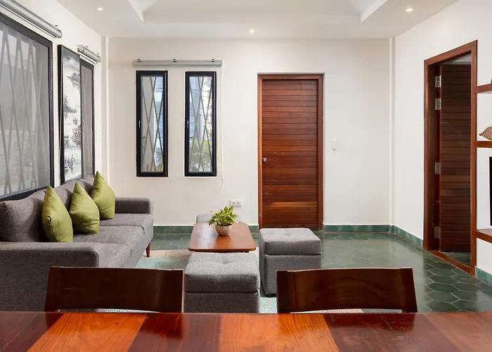 Family Style 3-bedroom Suite-near Pubstreet, Old Market By Baahu Siem Reap